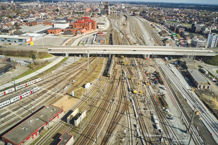 1ste elektrische trein op spoorlijn Genk Goederen - Bilzen